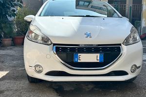 peugeot 208 allure anno 2014