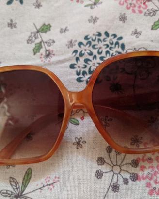 Occhiali vintage stile anni ’60