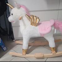Cavallo a dondolo unicorno