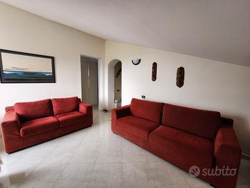 2 DIVANI CHATEAU D'AX IN ALCANTARA ROSSO BORDEAUX