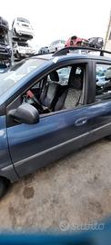 HYUNDAI MATRIX 2002 - PORTA ANTERIORE SINISTRO