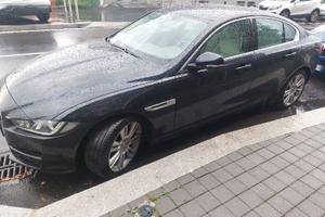 Jaguar XE 2.0 D Turbo aut. Portfolio 180cv MOTORE 