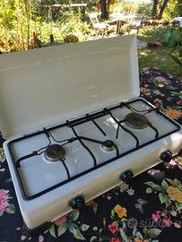 cucina da campeggio a gas.