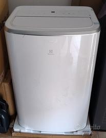 Condizionatore portatile ELECTROLUX EXP26U759CW