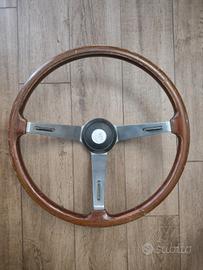 volante hellebore Alfa Romeo d'epoca 