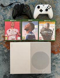 Xbox One + giochi + 2 joystick + scatola originale