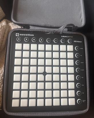 Launchpad Novation MK2 con custodia