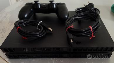 Ps4 con tutti i cavi e controller originale + GTA5
