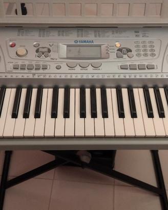 Yamaha PSR 273