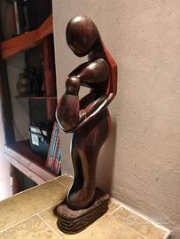 Scultura in legno .africana