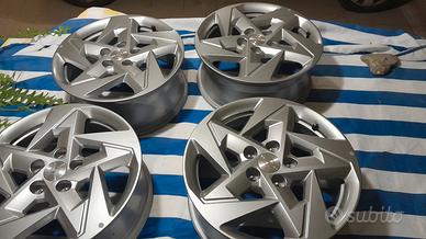 Cerchi in lega   Hyundai Kona nuovi