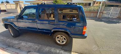 jeep kerokee classic anno 2000