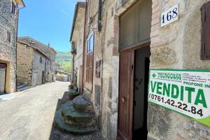 2 LOCALI A LATERA