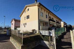 APPARTAMENTO RECENTE SU 2 LIVELLI CON TETTO IN LEG