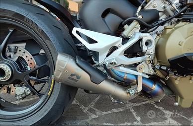 Scarico Akrapovic titanio Streetfighter V4 V4s