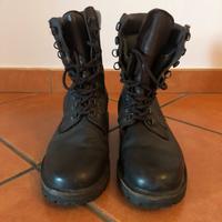 Anfibi militari “Calzaturieri Mastromarco”