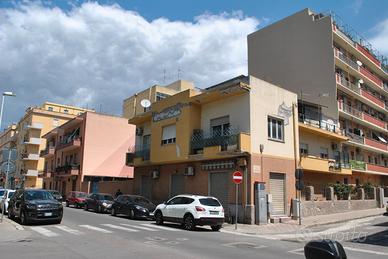 Ampio locame commerciale