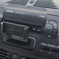 Adattatore/supporto portacellulare audiocasetta au