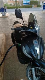 Beverly 300 Police Abs-Asr