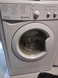 Lavatrice Indesit 6 kg - IWC 61052