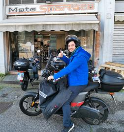 Askoll eS3 PRO125monoposto km zero pronta consegna