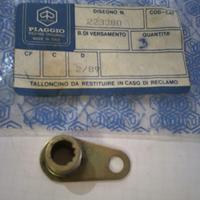 LEVETTA REGOLATORE GASVESPA PIAGGIO 223380