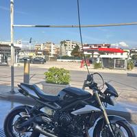 Triumph street triple 675