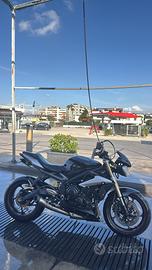 Triumph street triple 675