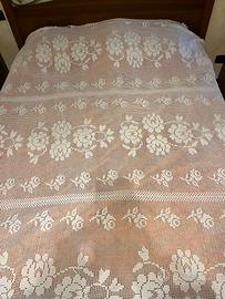 Coperta in cotone fatta a mano con uncinetto