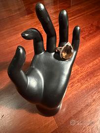 Anello in oro 18K con topazio fumè e diamanti