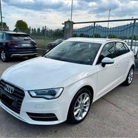 Audi A3 SPB 1.6 TDI 105 CV Ambition PELLE XENO NAV