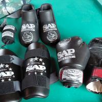 Protezioni kickboxing