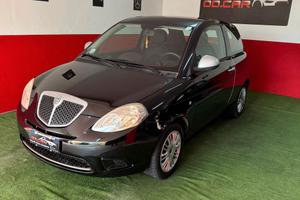 LANCIA Y RESTYLING DA VETRINA FULL OPTIONAL 