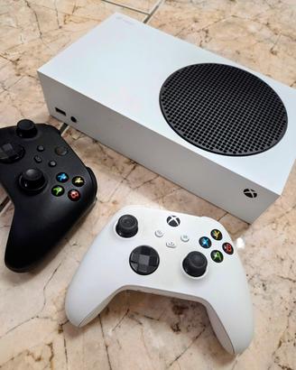 Xbox Series S 512 GB + 2 Pad