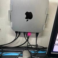 mac mini m2. 16gb ram ssd 512