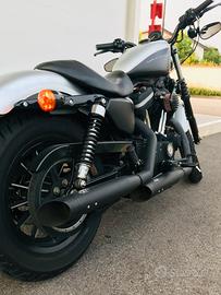 Harley 883 iron 2011
