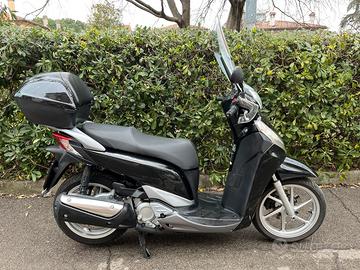 Honda sh 300 i