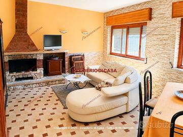Casa, Montelepre.