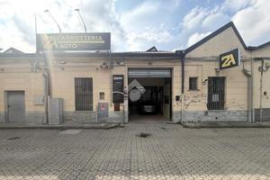 CAPANNONE A TORINO