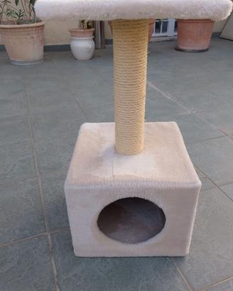 Tiragraffi  beige con cuccia e ripiano – 60 cm