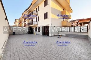 Piano rialzato con terrazzo e ing indipendente