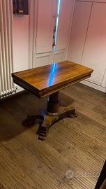 antico tavolo da gioco