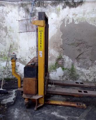 transpallet elettrico  muletto da sistemare