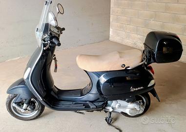 Piaggio Vespa LX 150