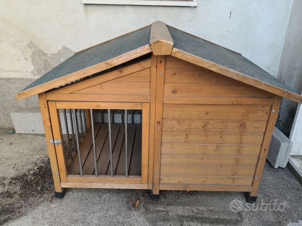 Casetta in legno per cani, usato usato  Varese