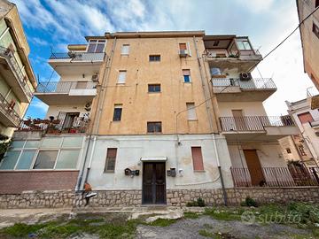 Appartamento a Partinico, Via Masaccio