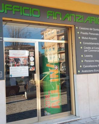 Ufficio fronte strada