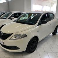 Lancia Ypsilon 1.0 FireFly 5 porte S&S Hybrid Silv