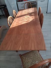Tavolo allungabile con 6 sedie
