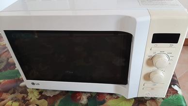 microonde lg mh5837c non si accende